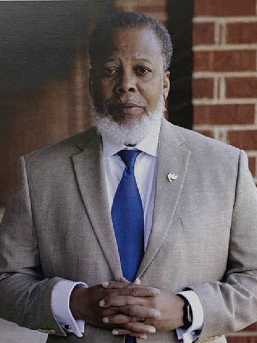 Pastor Robert Tipton, Jr.